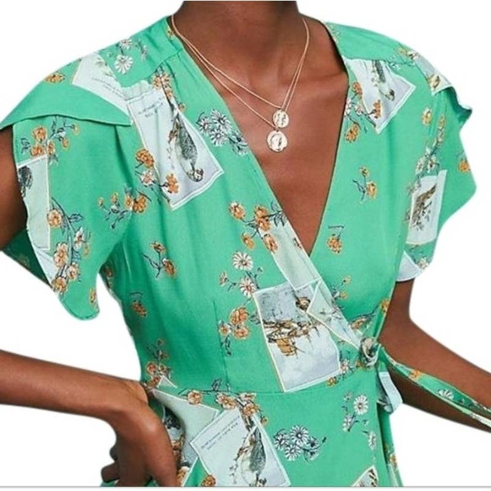 Meadow Rue by Anthropologie	Green Bird/Flower flutter sleeve wrap top Size 6